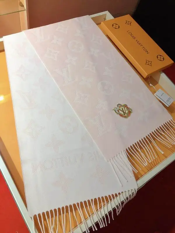 LV 34X186cm 100%羊毛 E02 (4)